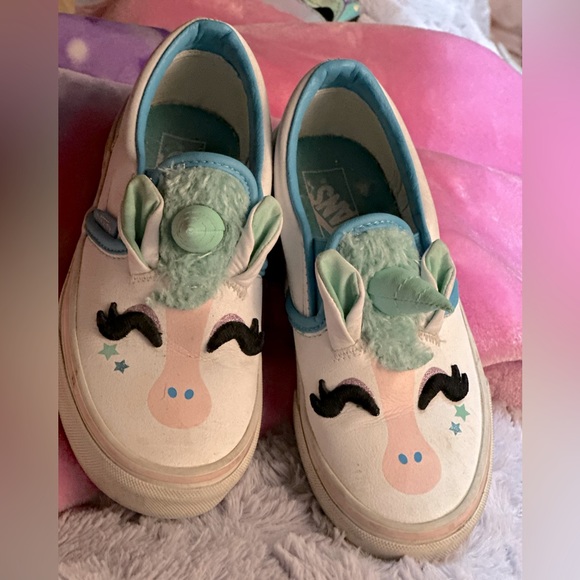 RARE UNICORN VANS GIRLS - Picture 1 of 2